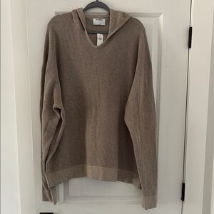 Old Navy Men’s V-Neck Brown Sweater